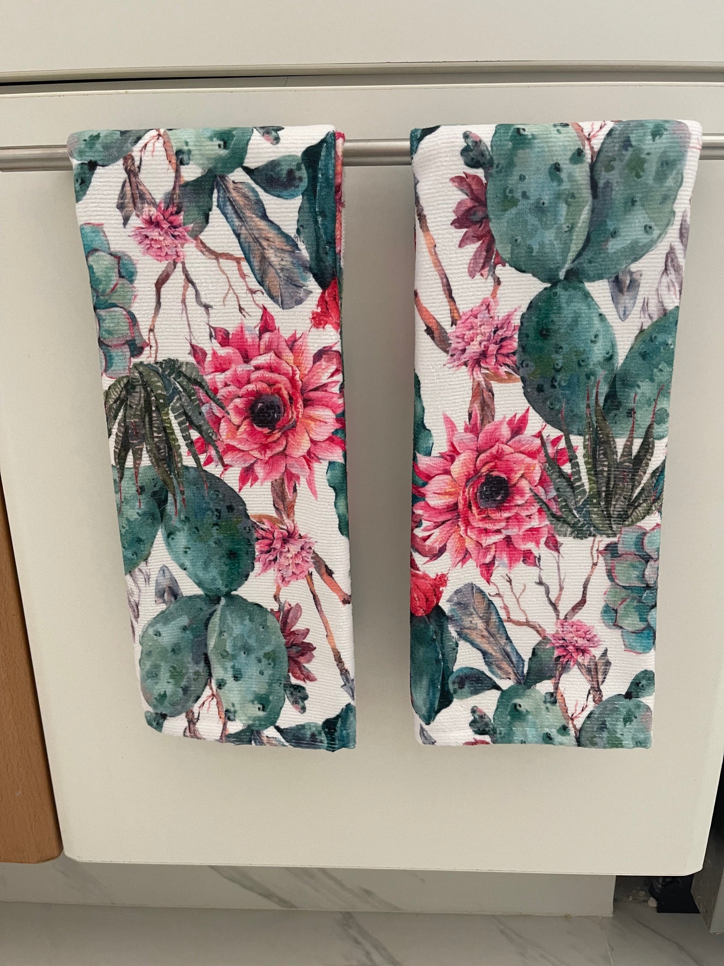 2TC-NOP Set de 2 toallas de cocina y baño nopal con flores