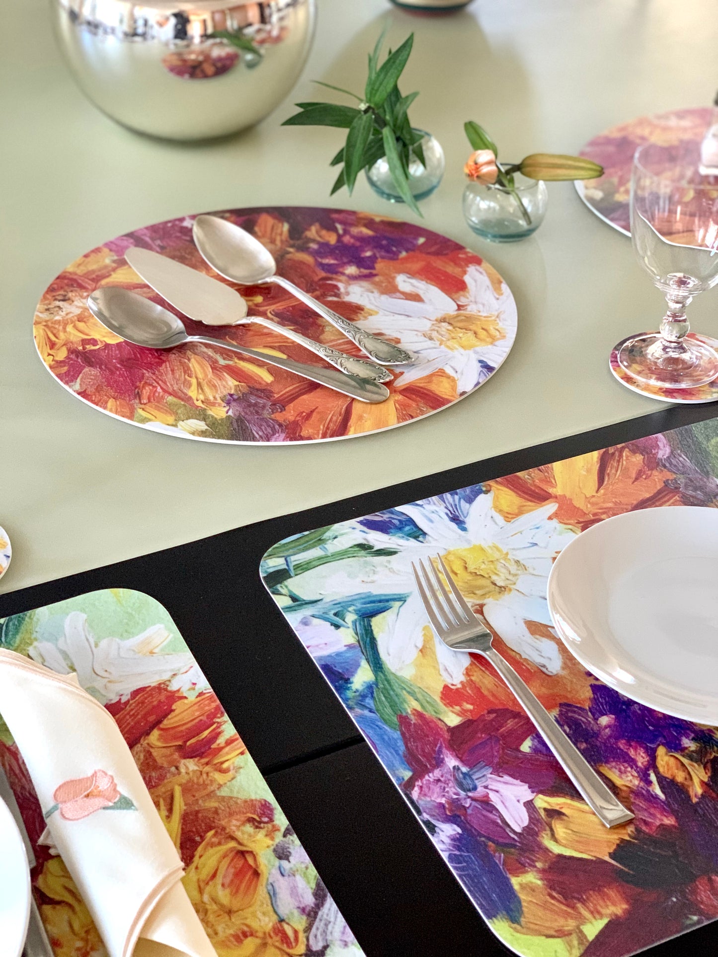 MR-FLOR: Mantel individual redondo PVC Flores